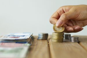 Cómo ahorrar $100.000 en un año