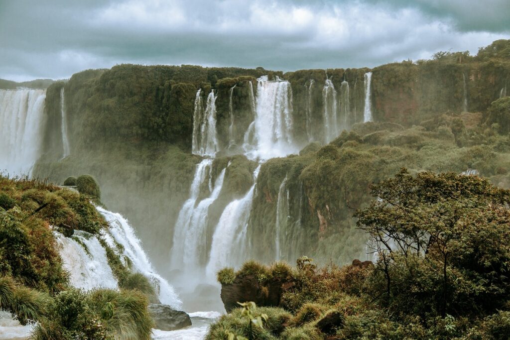 Cataratas del Iguazú, uno de los centros turísticos más importantes de Argentina