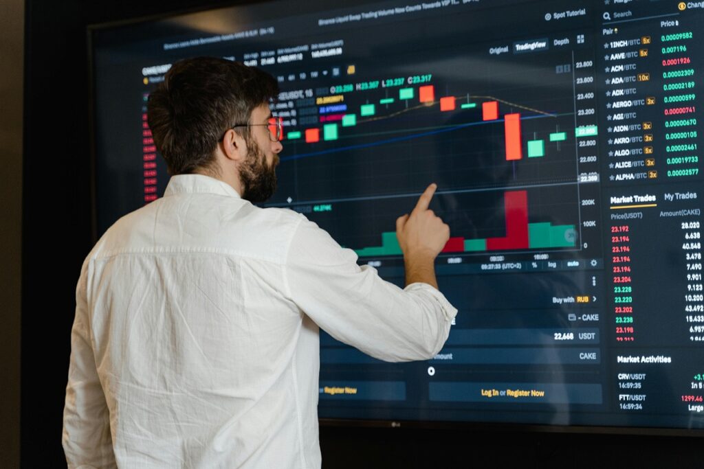 La TIR es el indicador que señala cuánto vamos a ganar con esa inversión